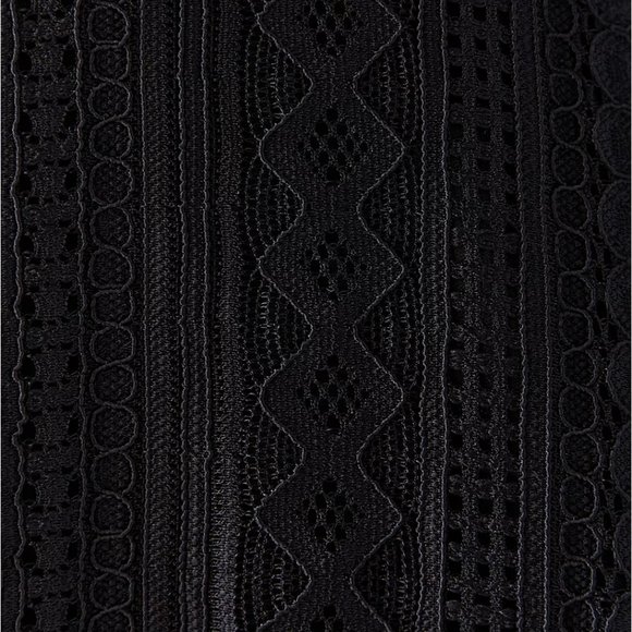 TORRID Black Geometric Lace Handkerchief Skater Dress Size 2 - Picture 6 of 7